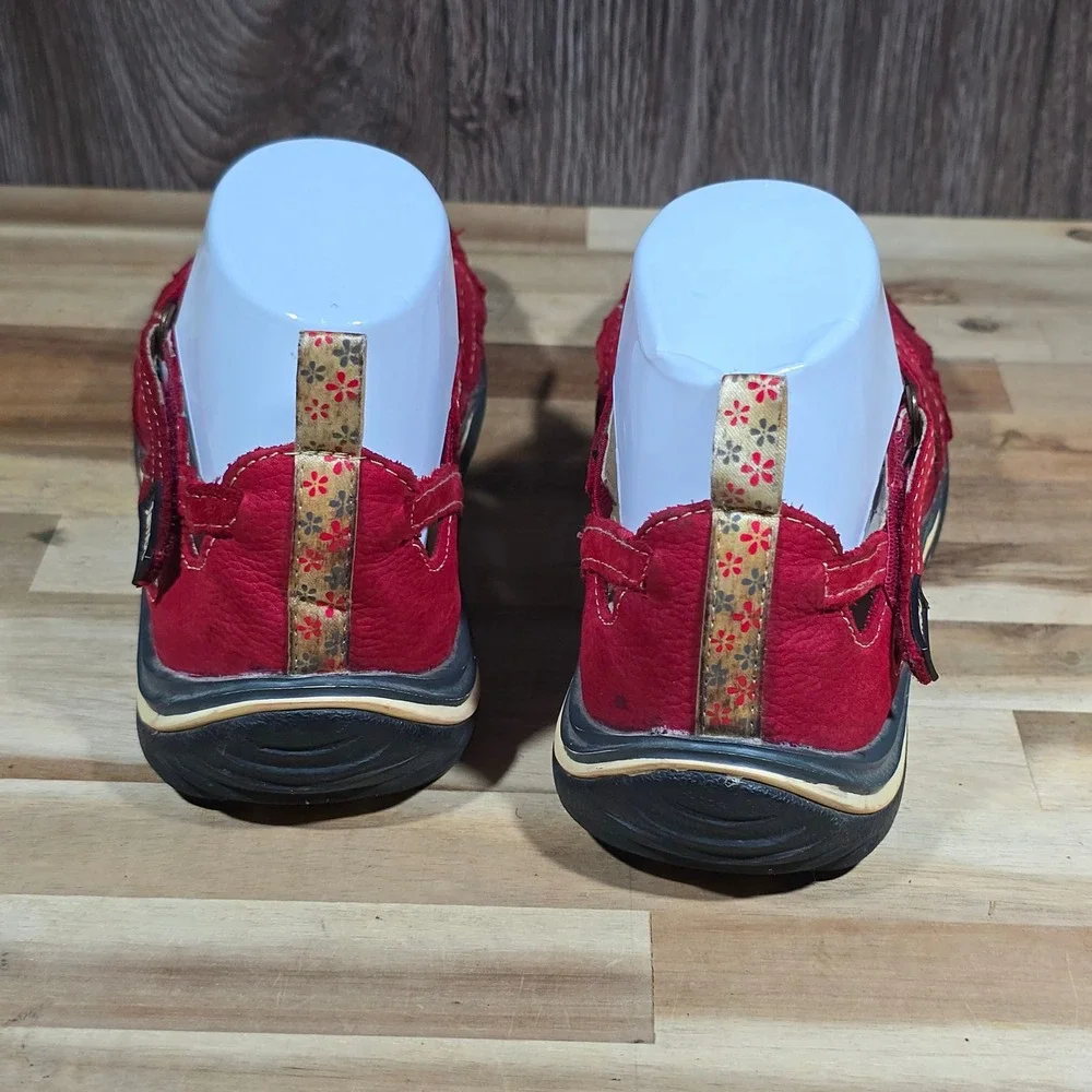 Jambu Red Floral Cutout Mary Jane Loafers - Picture 7 of 15